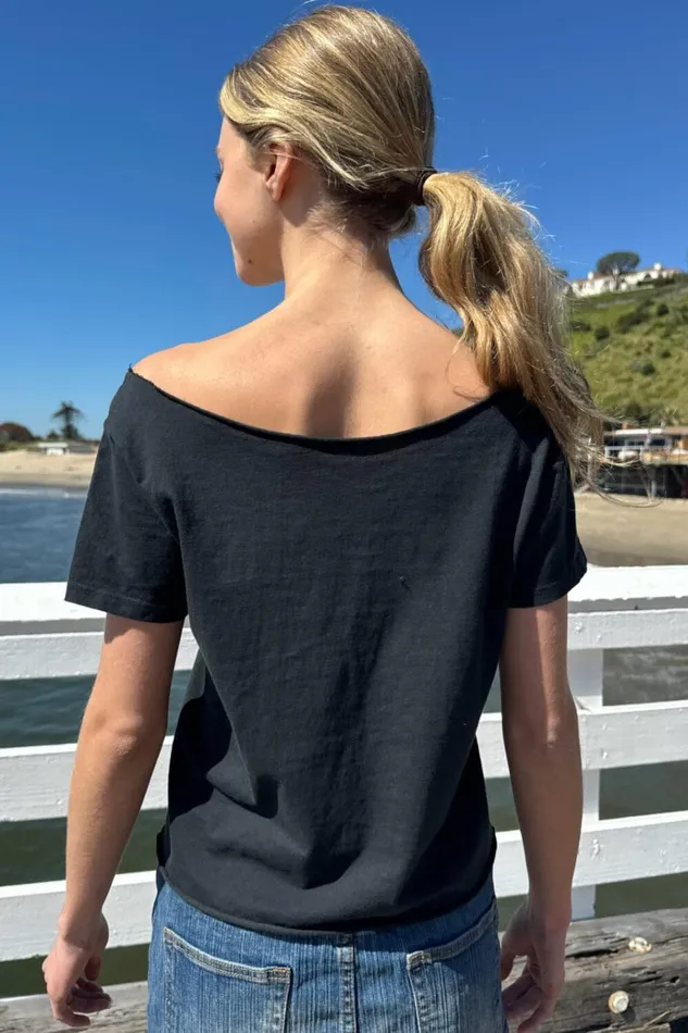 Robyn New York Top Black Women Brandy Melville Graphics