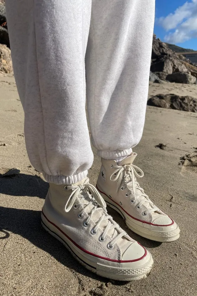 Rosa Tie Sweatpants Heather White Women Brandy Melville Sweatpants and Sweatshirts