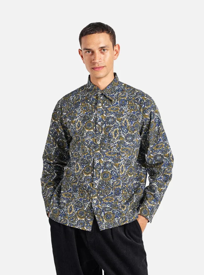Shirts Men Universal Works Universal Works Lazy Day Shirt In Navy Artist Print Cotton