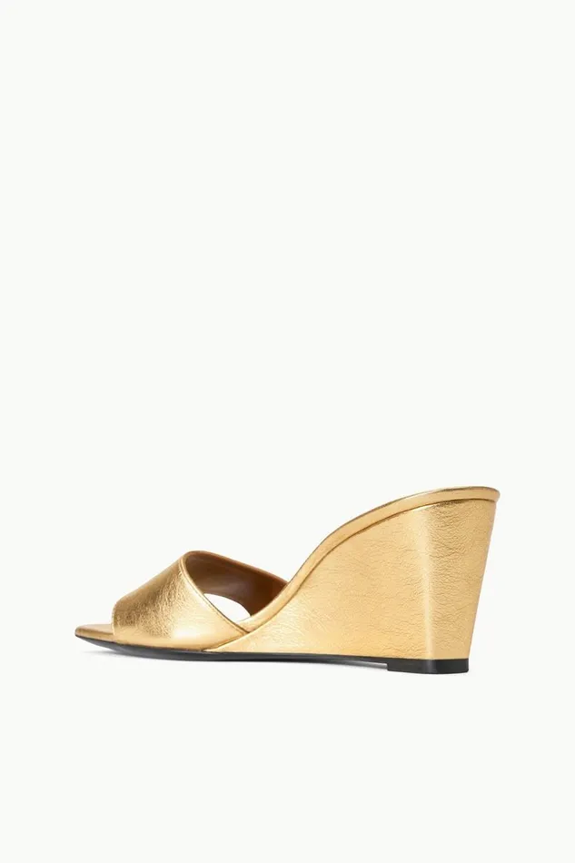 STAUD Platforms and Wedges Women STAUD BILLIE WEDGE GOLD STAUD Platforms and Wedges Women STAUD BILLIE WEDGE GOLD