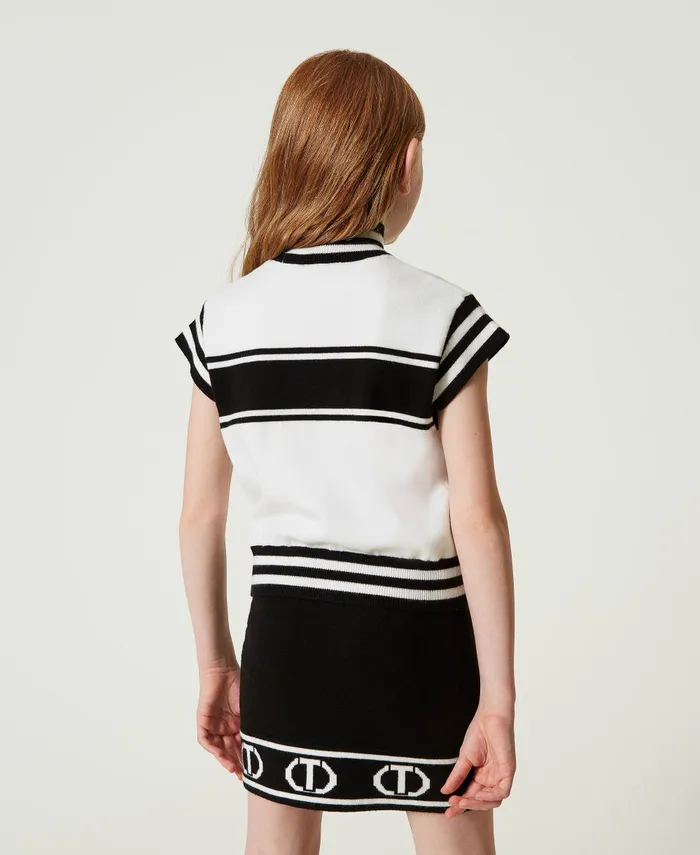 Twinset Turtleneck Jumper With Jacquard Oval T Bicolour Off White Black Girl Jumpers And Cardigans Twinset Turtleneck Jumper With Jacquard Oval T Bicolour Off White Black Girl Jumpers And Cardigans