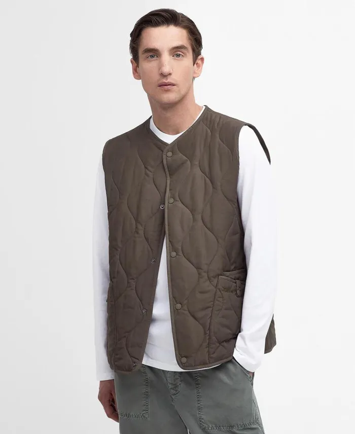 Utility Liddesdale Gilet Honey Gold Men Barbour Gilets and Liners