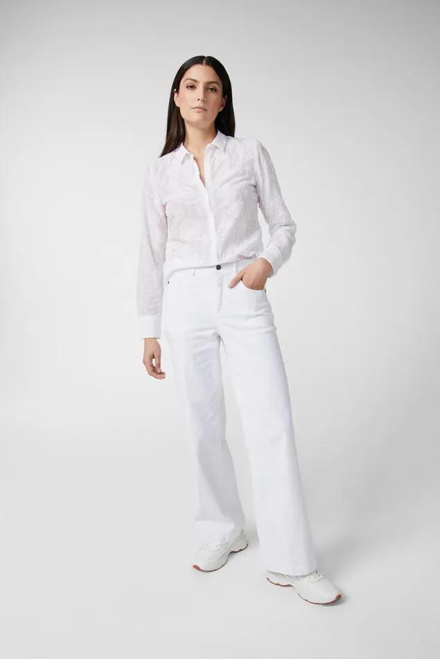 Van Laack Jeans and Pants Women Cotton Stretch Jeans With High Waist And Flared Leg White Van Laack Jeans and Pants Women Cotton Stretch Jeans With High Waist And Flared Leg White