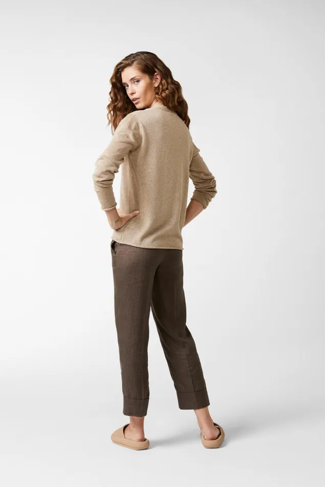 Van Laack Sweaters and Cardigans Women Vneck Sweater In Mercerized Cottonlinenlurex Blend Beige034034 Van Laack Sweaters and Cardigans Women Vneck Sweater In Mercerized Cottonlinenlurex Blend Beige034034