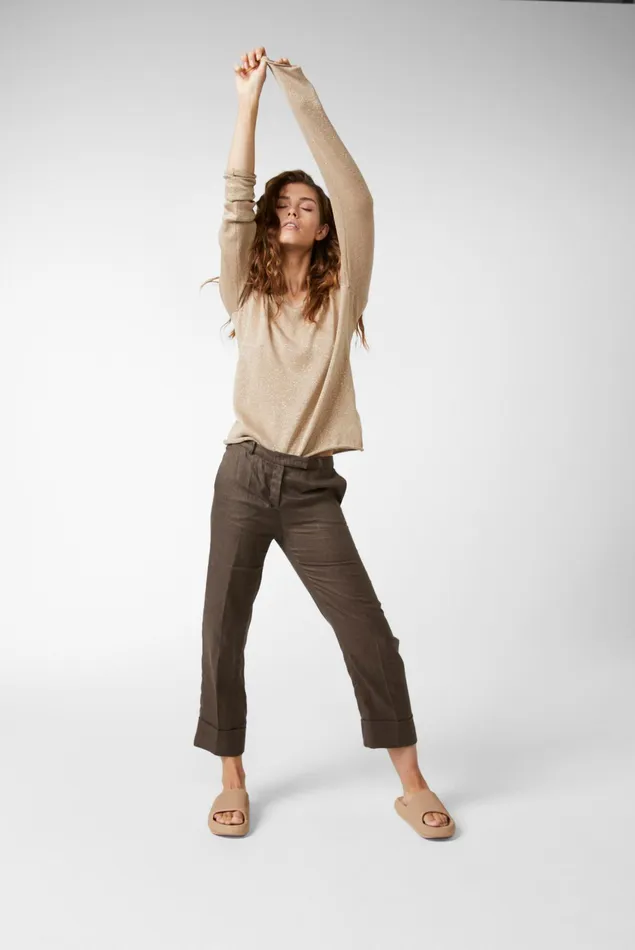 Van Laack Sweaters and Cardigans Women Vneck Sweater In Mercerized Cottonlinenlurex Blend Beige034034 Van Laack Sweaters and Cardigans Women Vneck Sweater In Mercerized Cottonlinenlurex Blend Beige034034