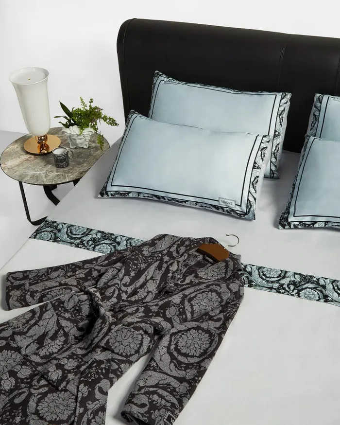 Versace Loungewear and Pajamas Barocco Robe Print 8211 WomenMen Versace Loungewear and Pajamas Barocco Robe Print 8211 WomenMen