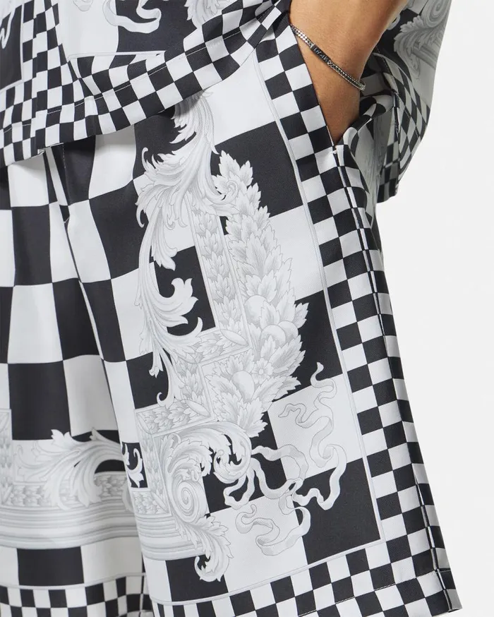 Versace Pants and Shorts Medusa Contrasto Silk Shorts Blackprint 8211 Men Versace Pants and Shorts Medusa Contrasto Silk Shorts Blackprint 8211 Men