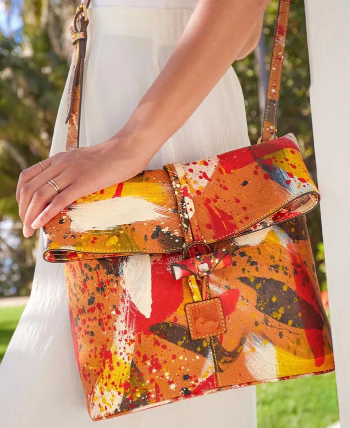 Woman Florentine Dipinta Medium Toggle Crossbody Natural Dooney and Bourke Crossbodies Woman Florentine Dipinta Medium Toggle Crossbody Natural Dooney and Bourke Crossbodies