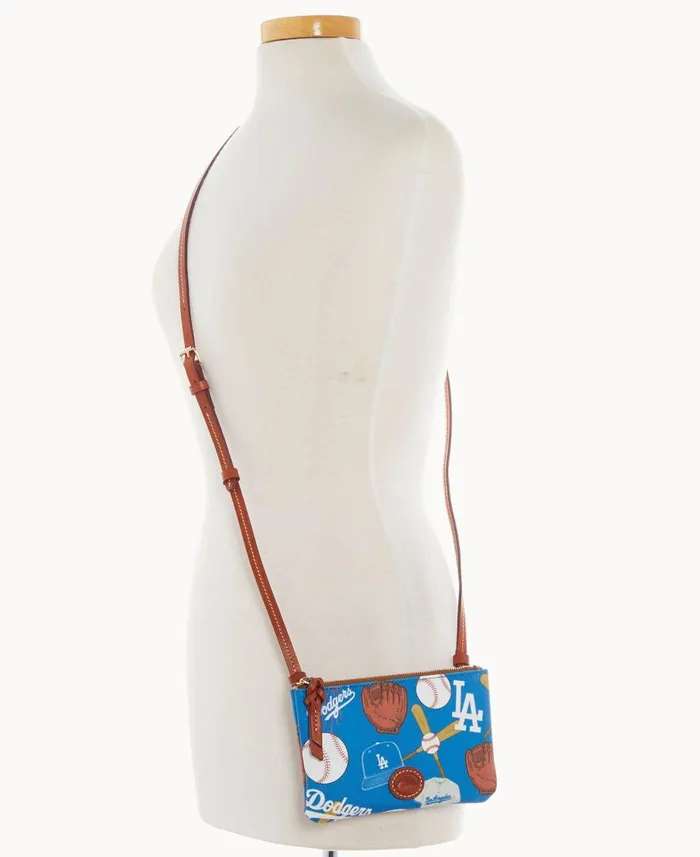 Woman MLB Dodgers Top Zip Crossbody Dodgers Dooney and Bourke Crossbodies Woman MLB Dodgers Top Zip Crossbody Dodgers Dooney and Bourke Crossbodies