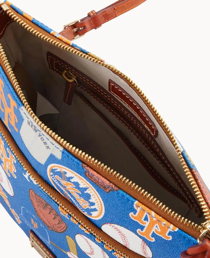 Woman MLB Mets Crossbody Mets Dooney and Bourke Crossbodies Woman MLB Mets Crossbody Mets Dooney and Bourke Crossbodies
