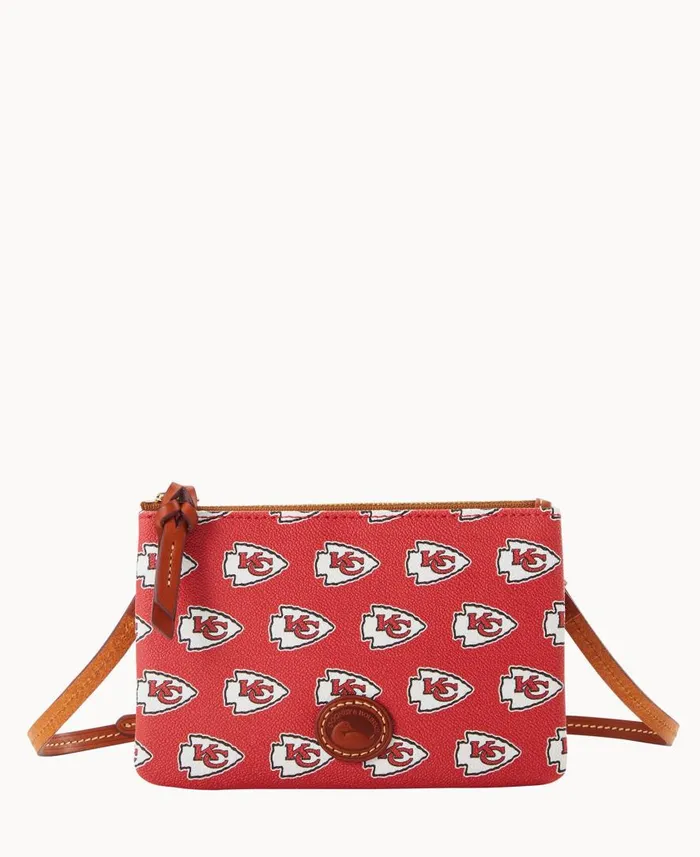 Woman NFL Chiefs Top Zip Crossbody Chiefs Dooney and Bourke Crossbodies
