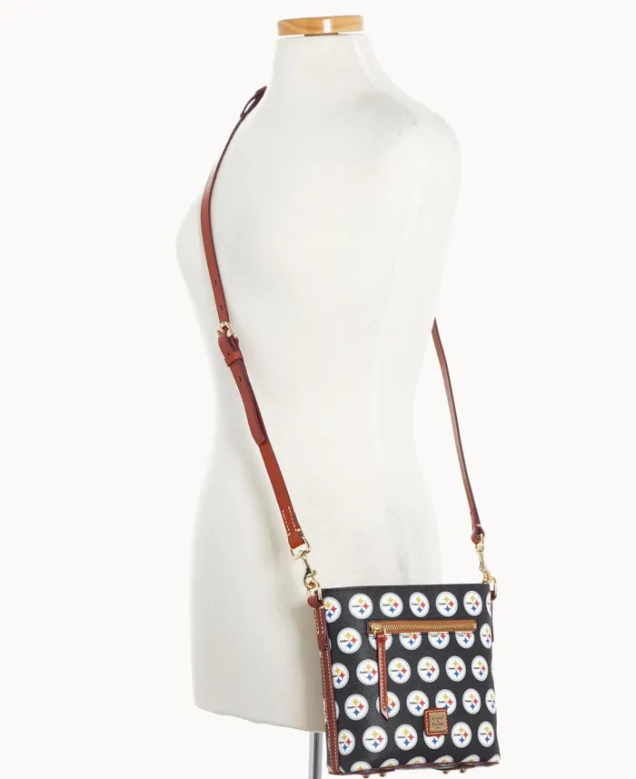 Woman NFL Steelers Small Zip Crossbody Steelers Dooney and Bourke Crossbodies