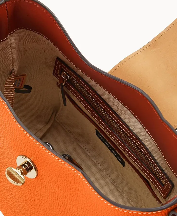 Woman Pebble Turnlock Sac 22 Clementine Dooney and Bourke Shoulder Bags Woman Pebble Turnlock Sac 22 Clementine Dooney and Bourke Shoulder Bags