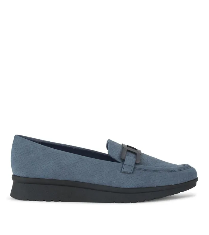 Women Addison Slip On Loafer Midnight Baretraps Flats and Loafers