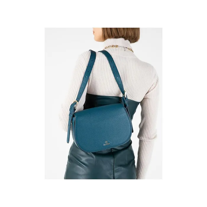 Women Aigner Bags Ivy Shoulder Bag M Women Aigner Bags Ivy Shoulder Bag M