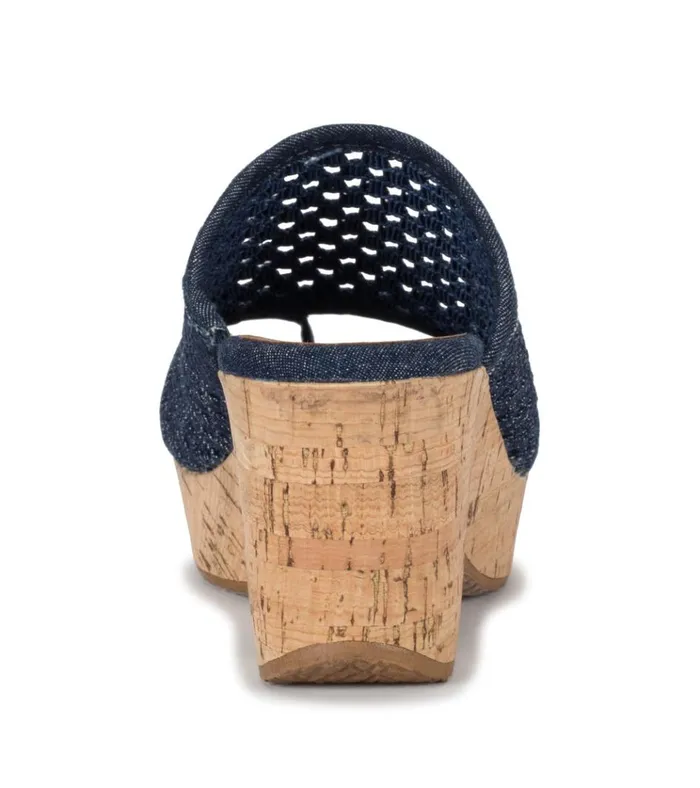 Women Bethie Wedge Sandal Dark Denim Baretraps Wedge Sandals