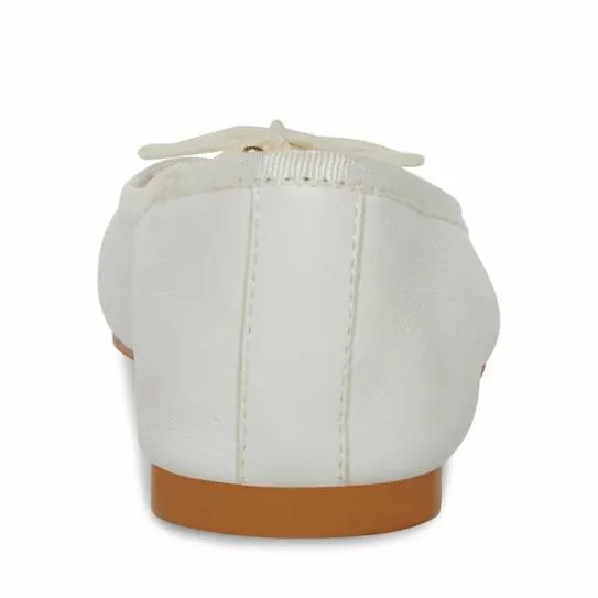 Women BLOSSOMS WHITE LEATHER White Leather Steve Madden Loafers and Flats Women BLOSSOMS WHITE LEATHER White Leather Steve Madden Loafers and Flats