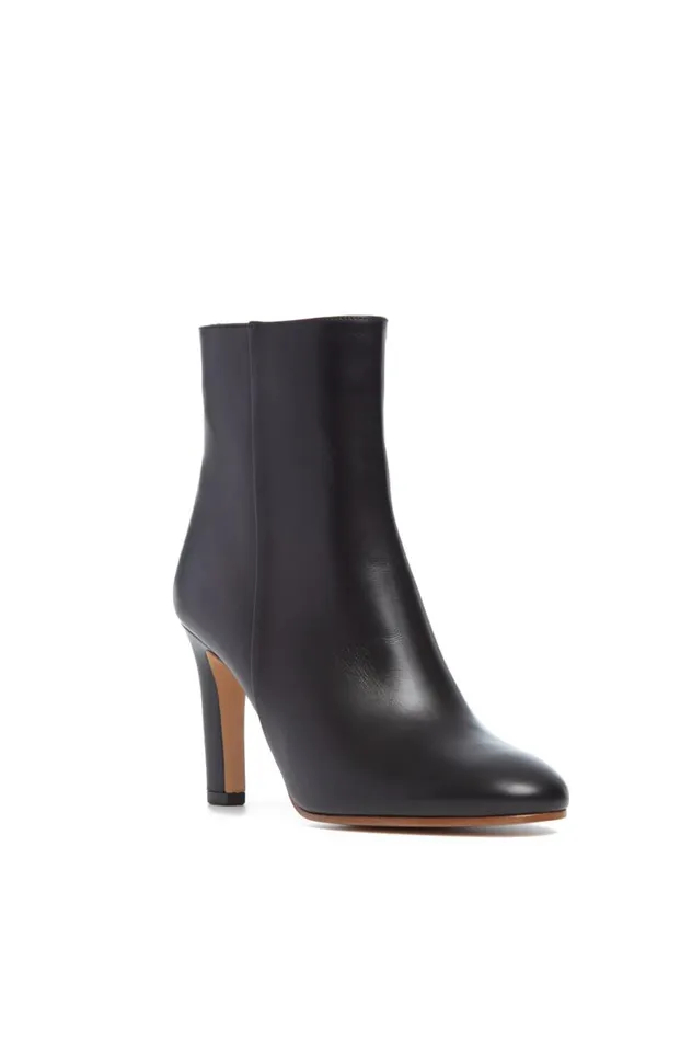 Women Boots Gabriela Hearst Lila Ankle Boot In Black Leather