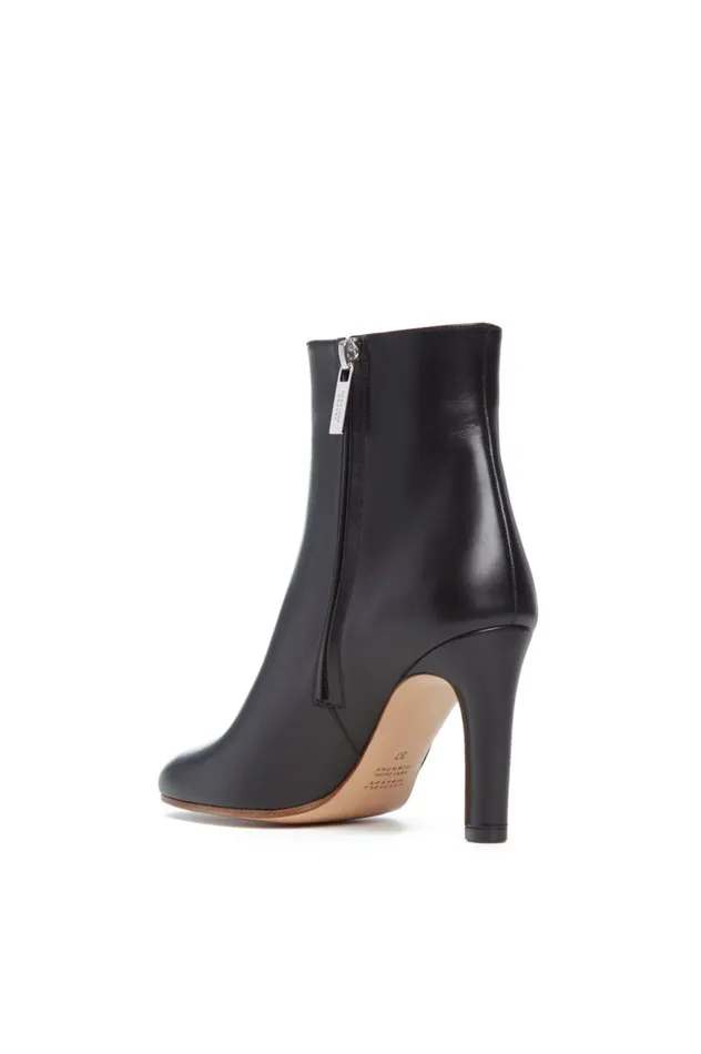 Women Boots Gabriela Hearst Lila Ankle Boot In Black Leather