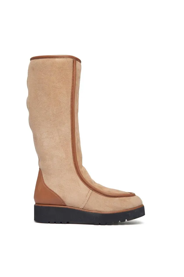 Women Boots Gabriela Hearst Tayna Flat Boot In Camel Leather