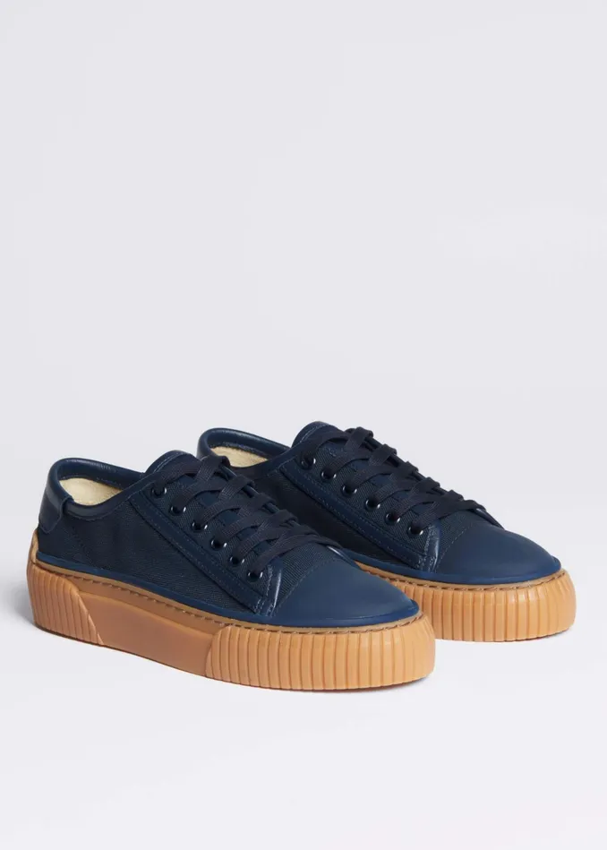 Women Canvas Low Top Sneaker Navy MEEM