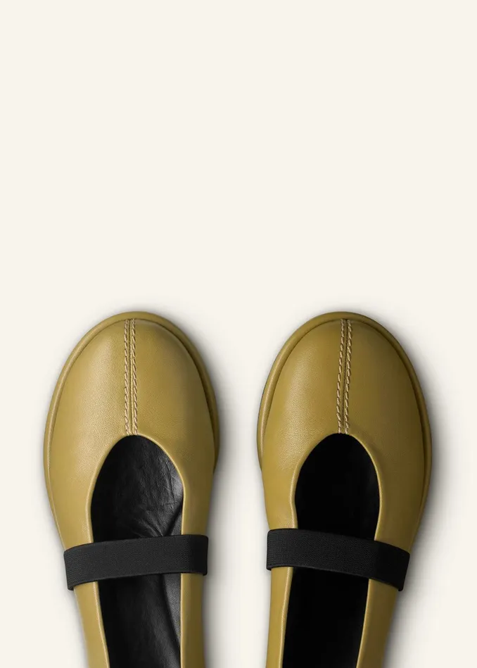 Women Elasticated Strap Mary Jane Olive MEEM