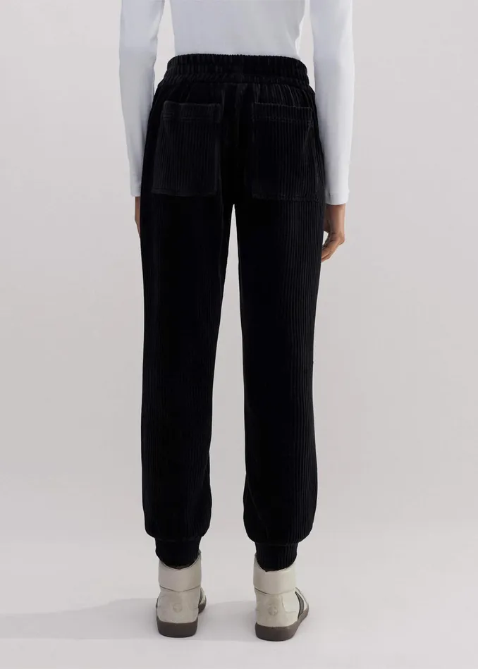 Women Fluid Cord Velour Jogger Black MEEM