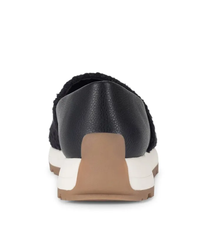 Women Gennie Slip On Black Crochet Baretraps Sneakers