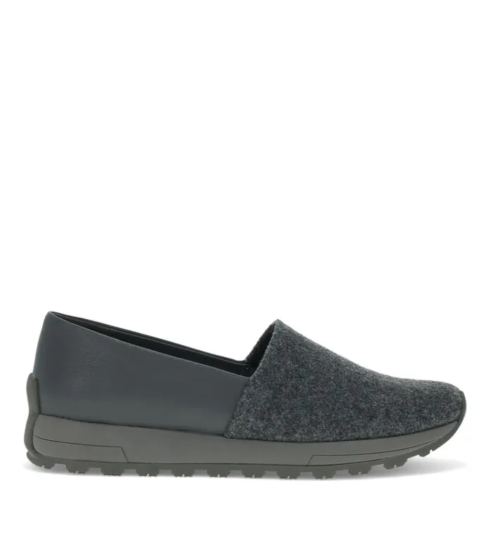 Women Gennie Slip On Dark Grey Baretraps Flats and Loafers