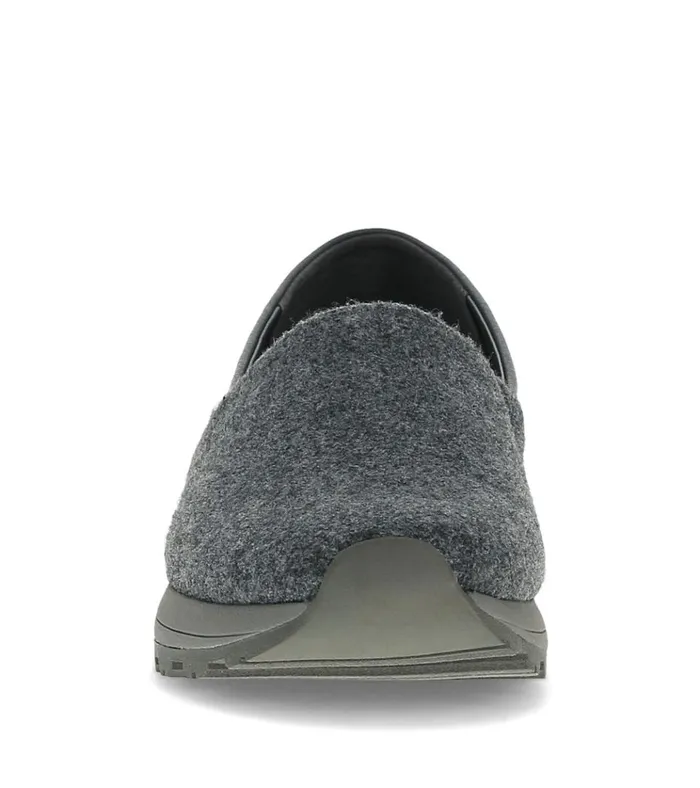 Women Gennie Slip On Dark Grey Baretraps Flats and Loafers