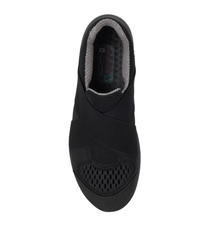 Women Gerri Casual SlipOn Sneaker Black Baretraps Flats and Loafers