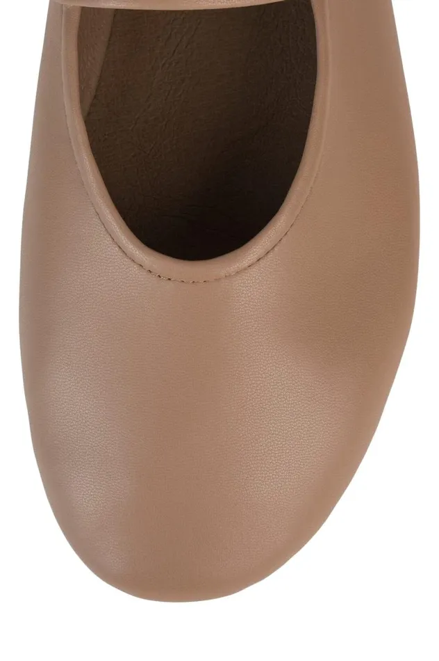 Women Jeffrey Campbell Ballet and MaryJane Dancerina