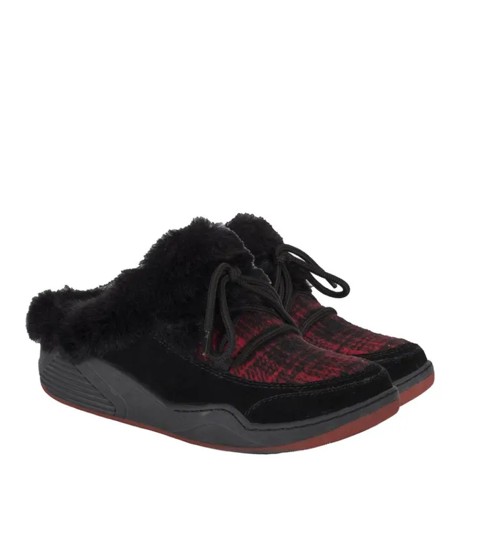 Women Landon Clog Slipper Blackred Baretraps Clogs and Mules