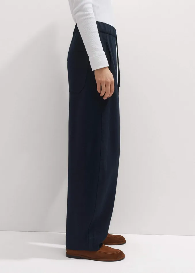 Women Luxe Travel Tailoring BarrelLeg Pant Navy MEEM