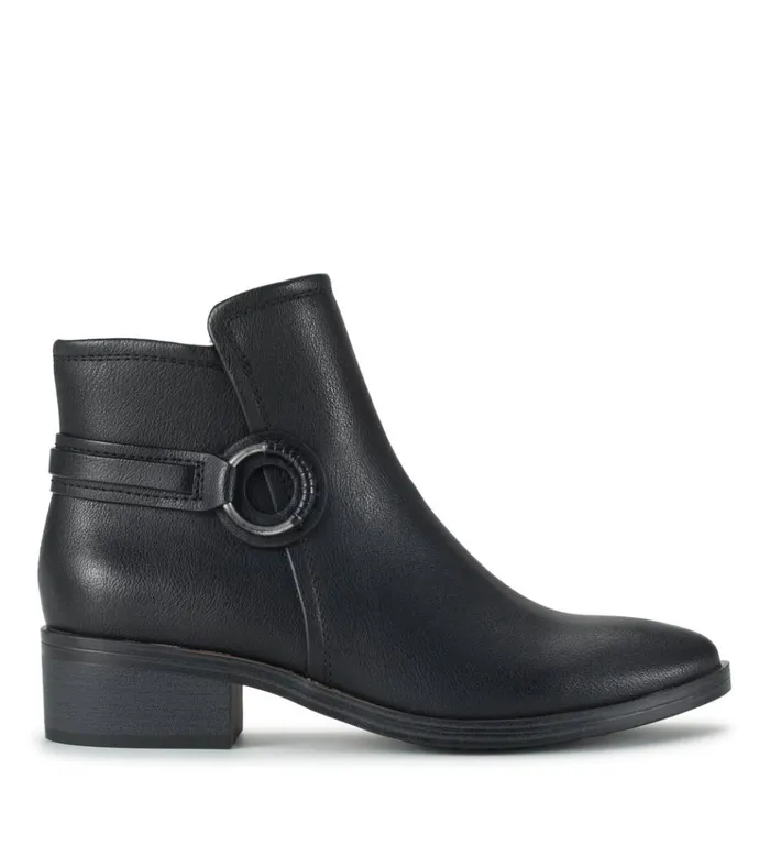 Women Maddy Bootie Black Baretraps Booties