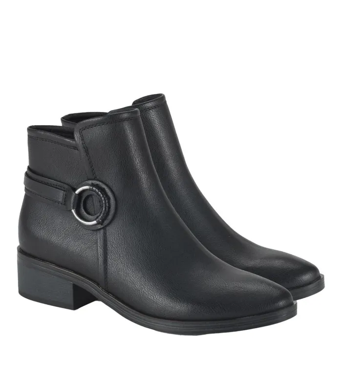 Women Maddy Bootie Black Baretraps Booties