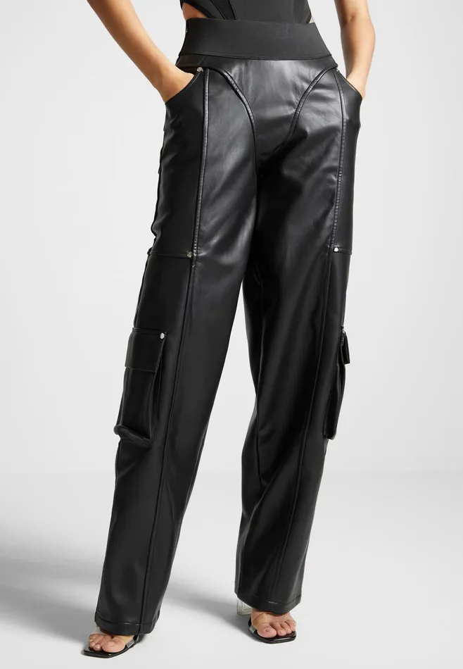 Women Manire De Voir Elasticated Waist Leather Cargo Trousers Black