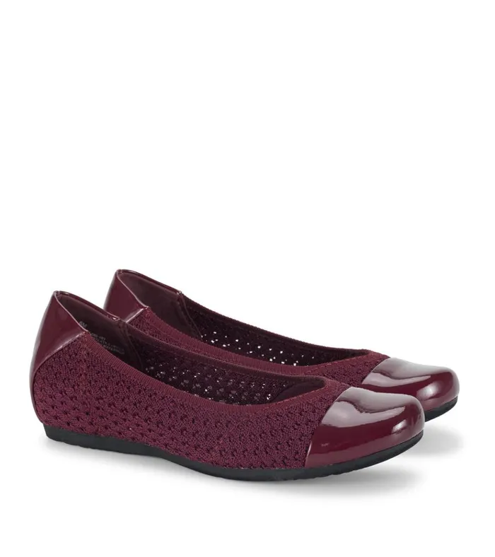 Women Mia Casual Flat Dark Cherry Baretraps Flats and Loafers