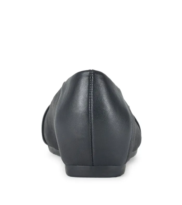 Women Milady Flat Black Baretraps Flats and Loafers