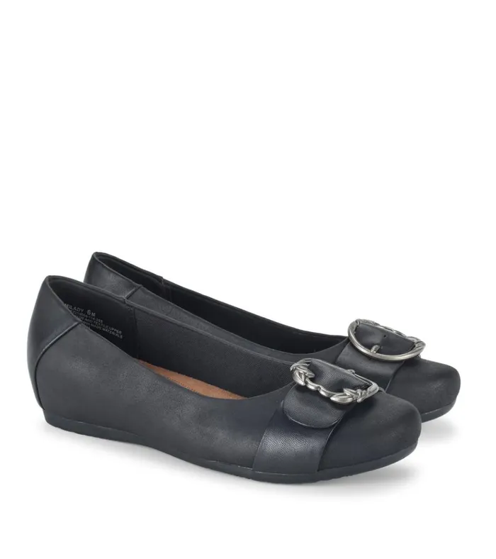 Women Milady Flat Black Baretraps Flats and Loafers