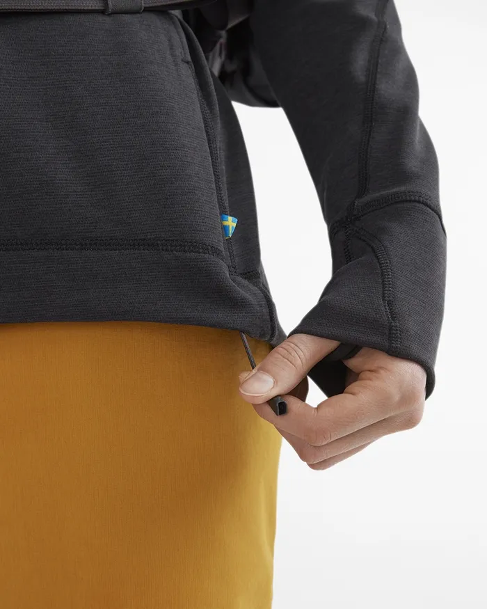 Women Njorun 20 Hoodie Raven Klttermusen Fleeces and Sweaters