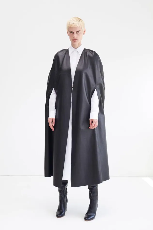 Women Ponchos and Capes Gabriela Hearst Lindlow Cape In Black Nappa Leather
