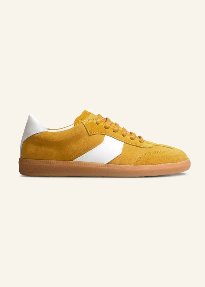 Women Retro Sneaker Mustard MEEM