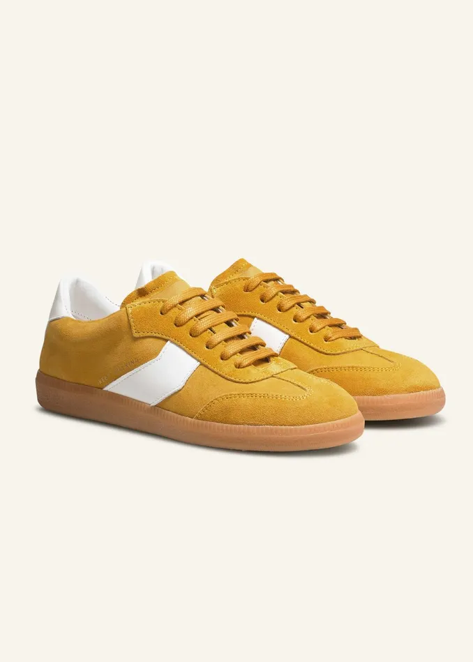 Women Retro Sneaker Mustard MEEM