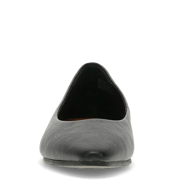Women Rhonda Casual Flat Black Baretraps Flats and Loafers