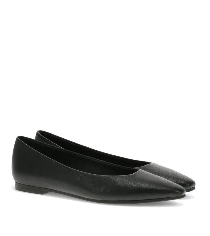 Women Rhonda Casual Flat Black Baretraps Flats and Loafers