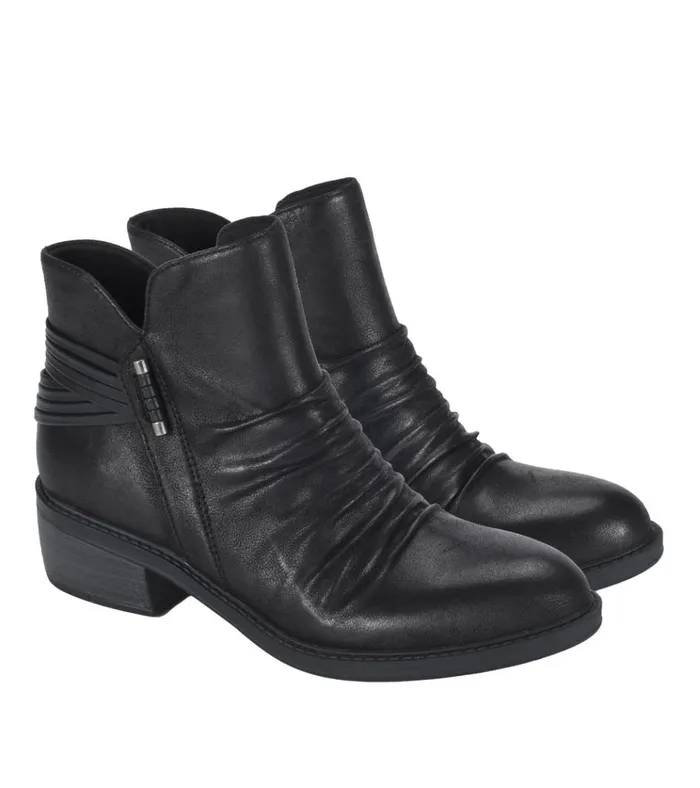 Women Sazzie Bootie Black Baretraps Booties