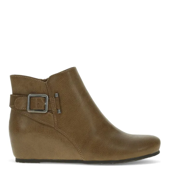Women Serena Wedge Bootie Truffle Baretraps Booties
