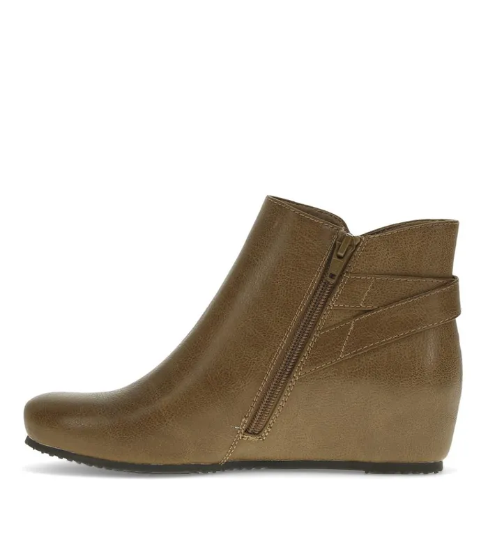 Women Serena Wedge Bootie Truffle Baretraps Booties
