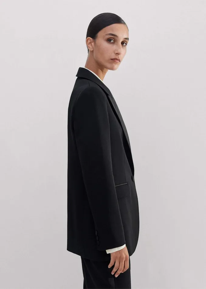 Women Sharp Shoulder Tux Blazer Black MEEM